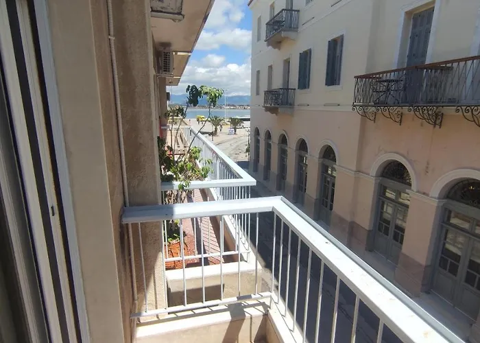 Sandy's Ii * Nauplie