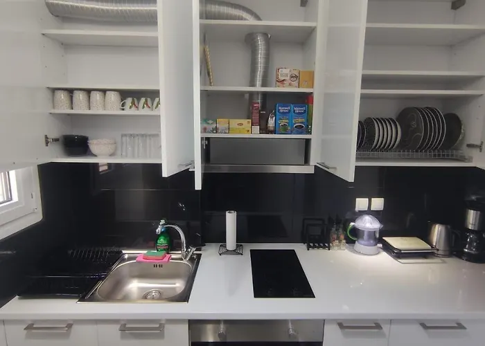 Sandy's Ii * نافبليو